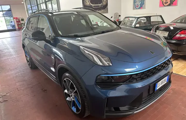
								Lynk & Co 01  1.5 td phev tetto navi cerchi 20 telecamere completo									