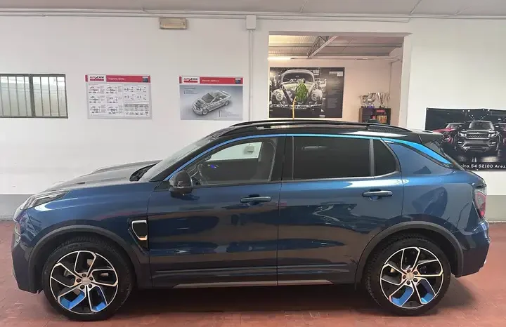 
								Lynk & Co 01  1.5 td phev tetto navi cerchi 20 telecamere completo									