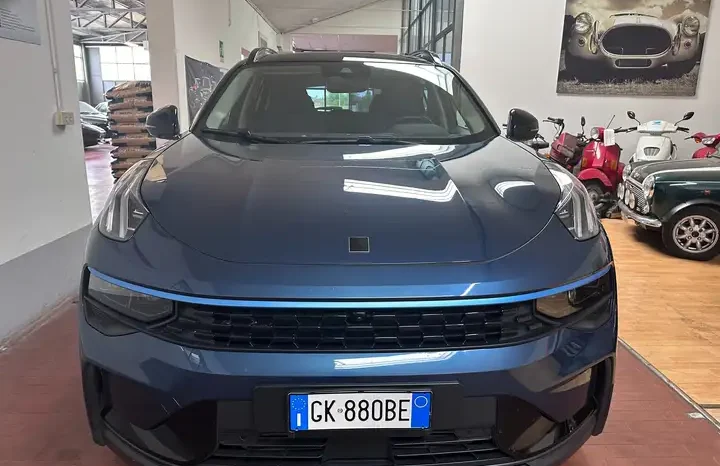 
								Lynk & Co 01  1.5 td phev tetto navi cerchi 20 telecamere completo									