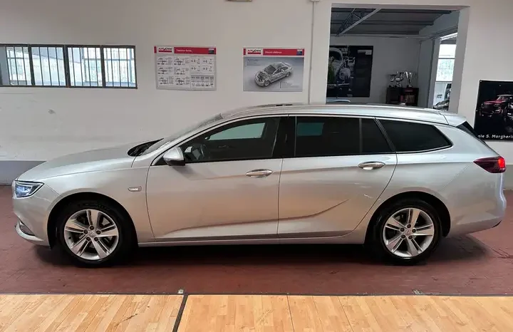 
								Insignia Sports Tourer 1.6 cdti ecotecInnovation s completo									