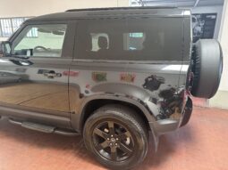 
										Defender 90 3.0d i6 mhev SE awd 200cv auto tetto completo									