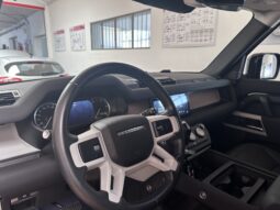 
										Defender 90 3.0d i6 mhev SE awd 200cv auto tetto completo									