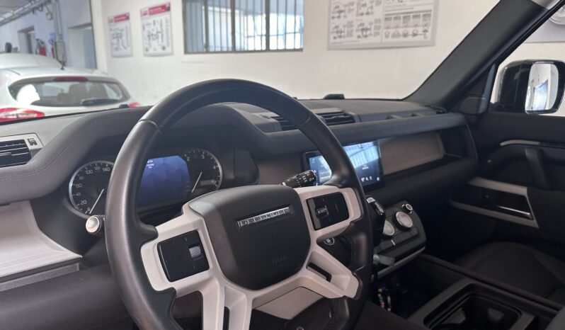 
								Defender 90 3.0d i6 mhev SE awd 200cv auto tetto completo									