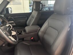 
										Defender 90 3.0d i6 mhev SE awd 200cv auto tetto completo									
