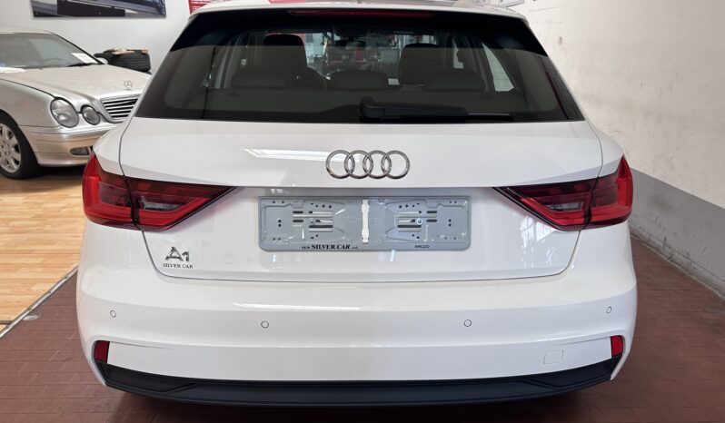 
								Audi A1 Citycar ver 30 1.0 tfsi Admired 110cv apple carplay completo									