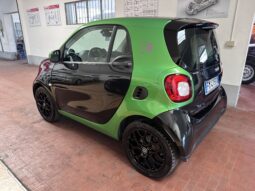 
										Fortwo electric drive Passion cerchi neri 2 cavi completo									