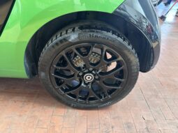 
										Fortwo electric drive Passion cerchi neri 2 cavi completo									