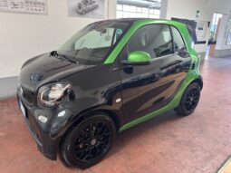 
										Fortwo electric drive Passion cerchi neri 2 cavi completo									