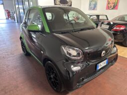 
										Fortwo electric drive Passion cerchi neri 2 cavi completo									