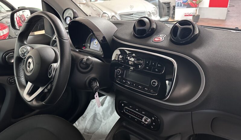 
								Fortwo electric drive Passion cerchi neri 2 cavi completo									