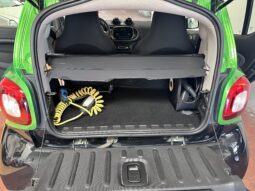 
										Fortwo electric drive Passion cerchi neri 2 cavi completo									