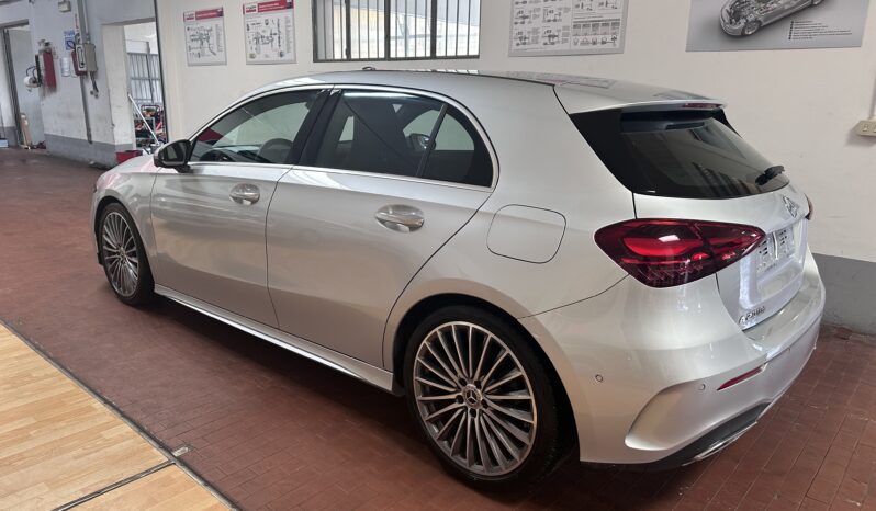 
								Mercedes-Benz A 200 d AMG Line Premium Plus auto completo									