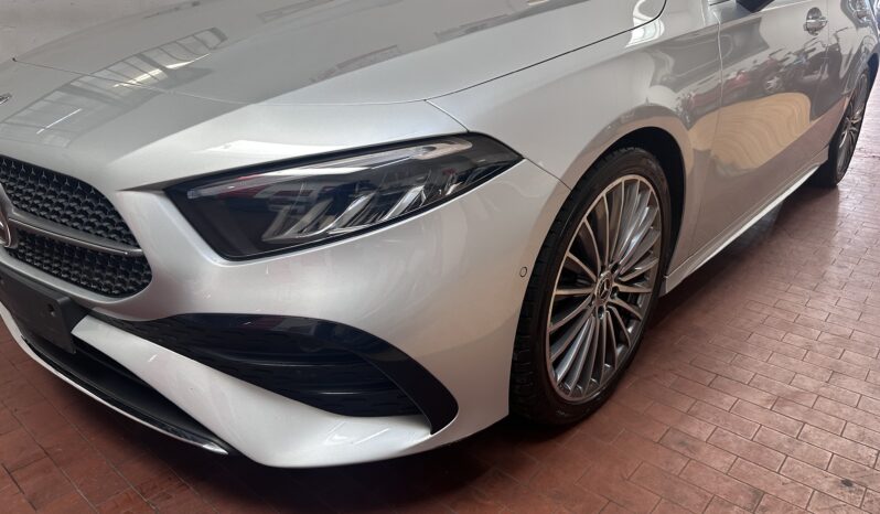 
								Mercedes-Benz A 200 d AMG Line Premium Plus auto completo									
