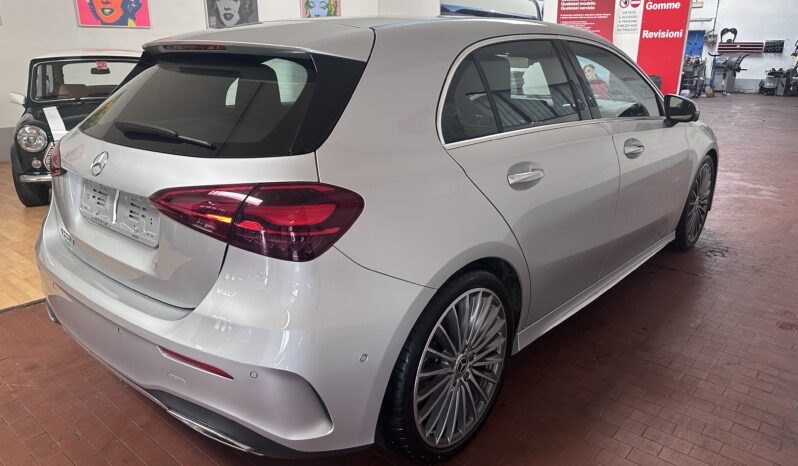 
								Mercedes-Benz A 200 d AMG Line Premium Plus auto completo									