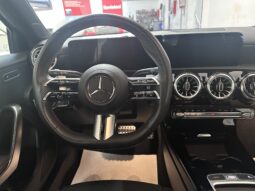 
										Mercedes-Benz A 200 d AMG Line Premium Plus auto completo									
