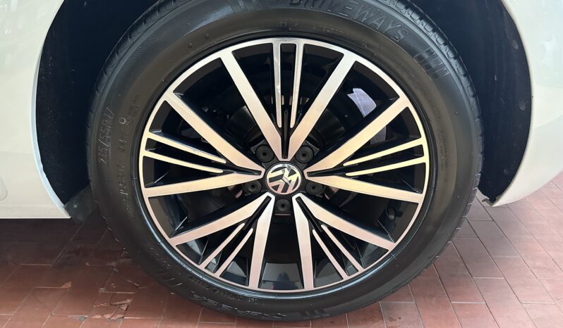 
								Volkswagen Maggiolino Cabrio 2.0 tdi Design 110cv int pelie retrocamera completo									