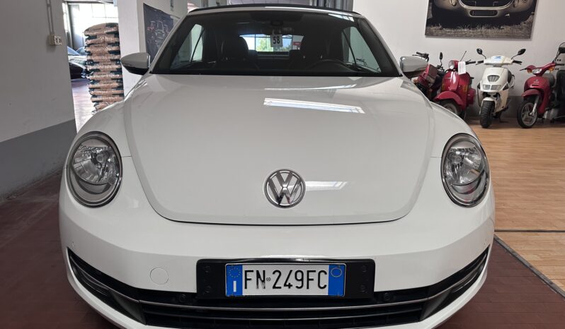 
								Volkswagen Maggiolino Cabrio 2.0 tdi Design 110cv int pelie retrocamera completo									