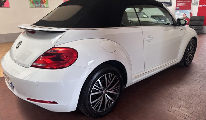 
								Volkswagen Maggiolino Cabrio 2.0 tdi Design 110cv int pelie retrocamera completo									