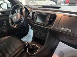 
										Volkswagen Maggiolino Cabrio 2.0 tdi Design 110cv int pelie retrocamera completo									