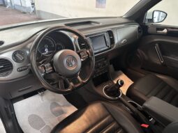 
										Volkswagen Maggiolino Cabrio 2.0 tdi Design 110cv int pelie retrocamera completo									