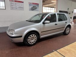Volkswagen Golf  5p 1.6 Comfortline 105cv 1 proprietario
