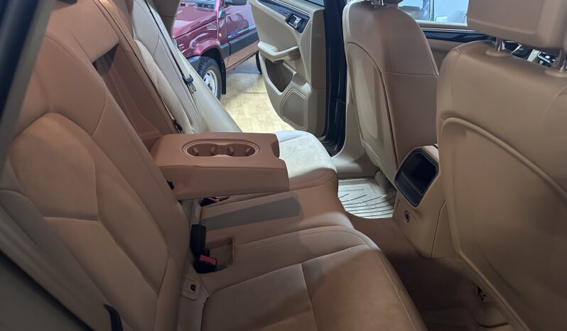 
								Porsche Macan 3.0d S 250cv pdk cerchi 20 pelle alcantara completo									