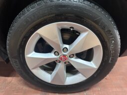 
										Jaguar E-Pace 2.0d i4 R-Dynamic fwd 150cv my19 telecamera completo									