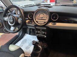 
										MINI One 1.4 Abbey Road interni stoffa pelle c.in lega completo									