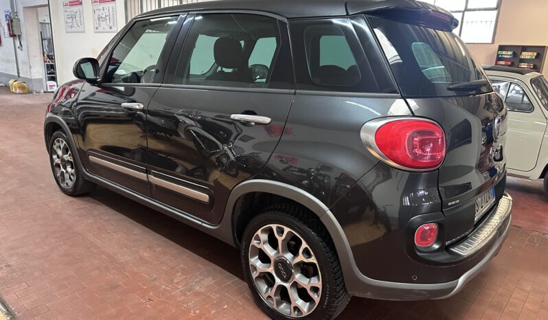 
								FIAT 500L 1.3 mjt Trekking 85cv cerchi 17 stoffa pelle completo									