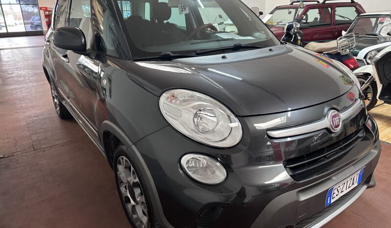 
								FIAT 500L 1.3 mjt Trekking 85cv cerchi 17 stoffa pelle completo									