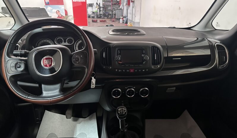 
								FIAT 500L 1.3 mjt Trekking 85cv cerchi 17 stoffa pelle completo									