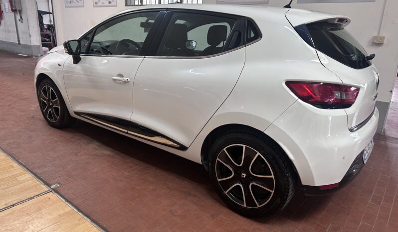 
								Clio 5p 1.5 dci energy Duel 75cv navi retrocamera completo									