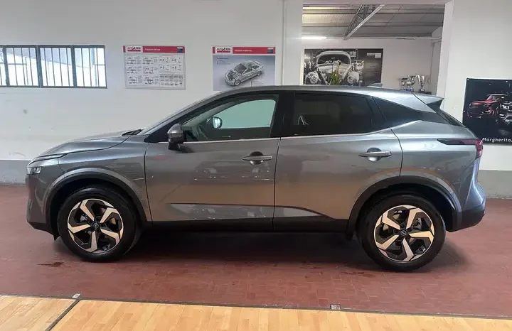
								Nissan Qashqai 1.3 mhev N-Connecta 2wd 140cv ruotino completo									