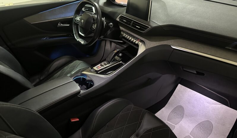 
								Peugeot 3008 II 2016 2.0 bluehdi GT TETTO APRIBILE completo									