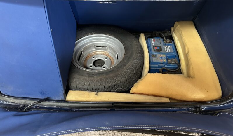 
								Innocenti Mini 1974 blu interni chiari completo									