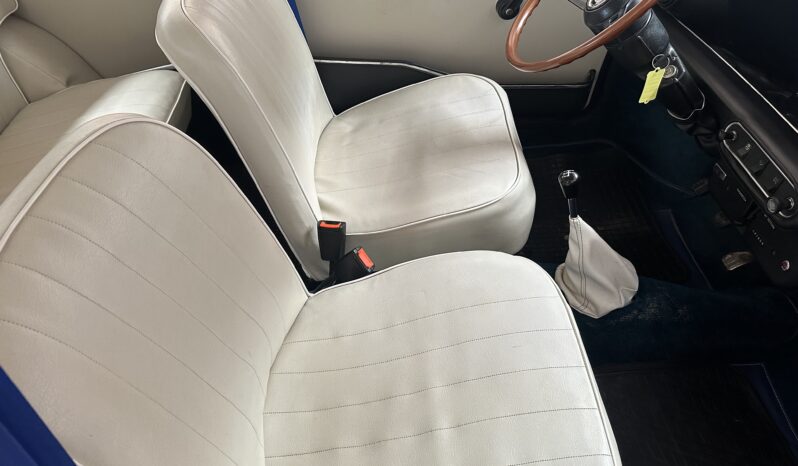 
								Innocenti Mini 1974 blu interni chiari completo									