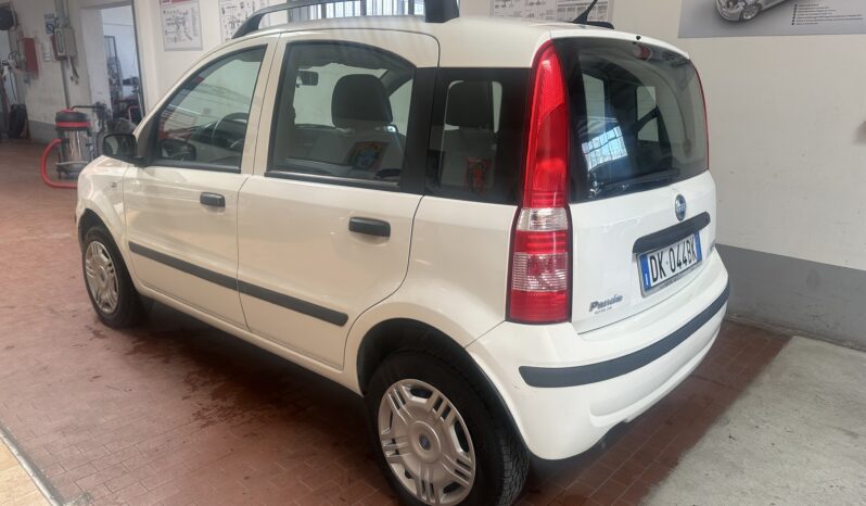 
								Fiat Panda 1.2 natural power Dynamic completo									