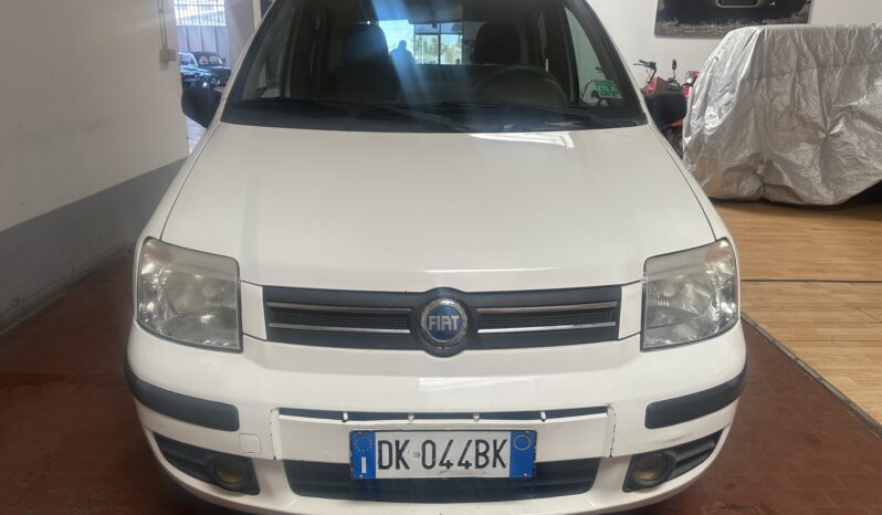 
								Fiat Panda 1.2 natural power Dynamic completo									
