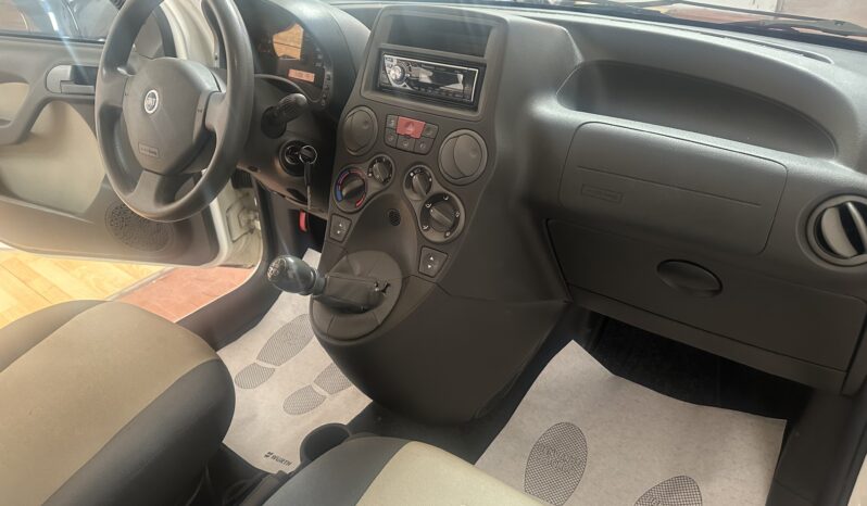 
								Fiat Panda 1.2 natural power Dynamic completo									