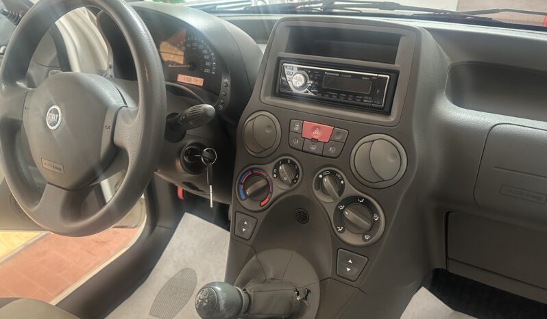
								Fiat Panda 1.2 natural power Dynamic completo									