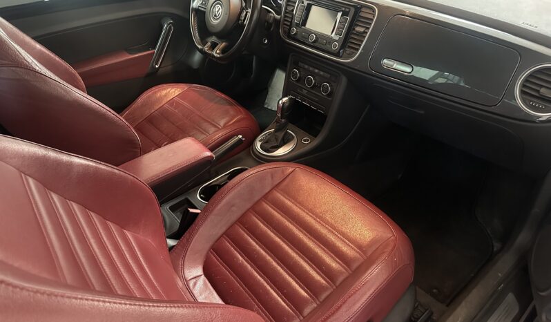 
								Volkswagen Maggiolino sport cambio dsg pelle cartie cerchi in lega 19 completo									