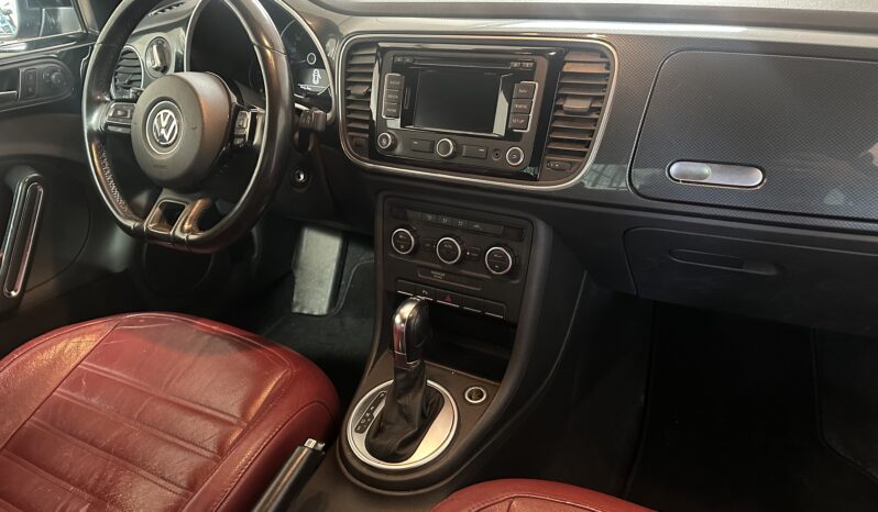 
								Volkswagen Maggiolino sport cambio dsg pelle cartie cerchi in lega 19 completo									