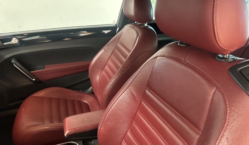 
								Volkswagen Maggiolino sport cambio dsg pelle cartie cerchi in lega 19 completo									