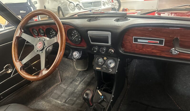 
								Fiat 850 spider completo									