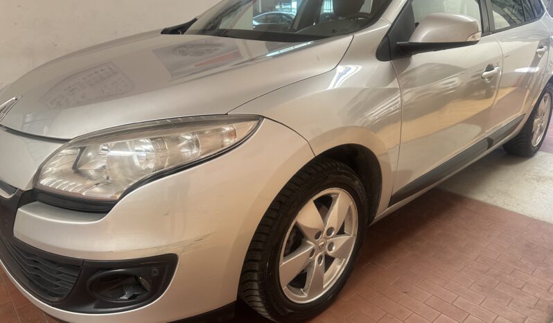 
								Renault Megane III 2012 SporTour  1.5 dci Runaway 110cv completo									
