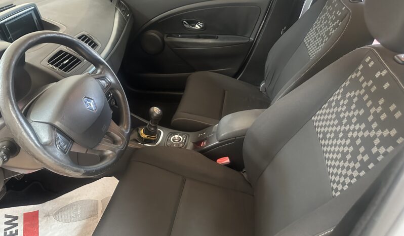 
								Renault Megane III 2012 SporTour  1.5 dci Runaway 110cv completo									