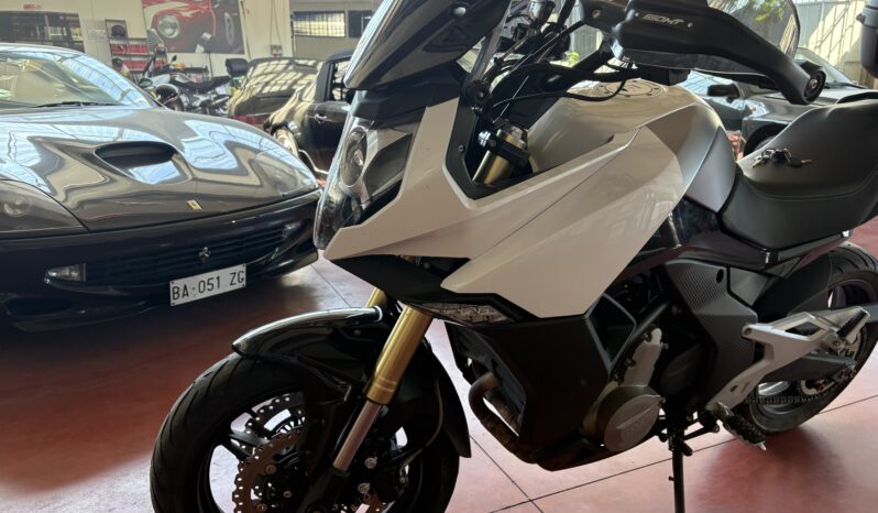 
								CFMOTO 650 MT completo									