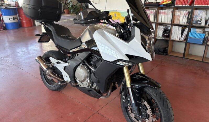 
								CFMOTO 650 MT completo									