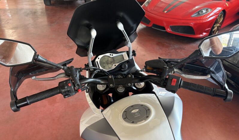 
								CFMOTO 650 MT completo									